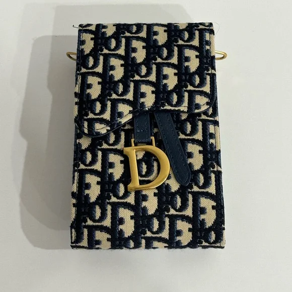 CD Dior Logo Crossbody Bag - Picture 3 of 7